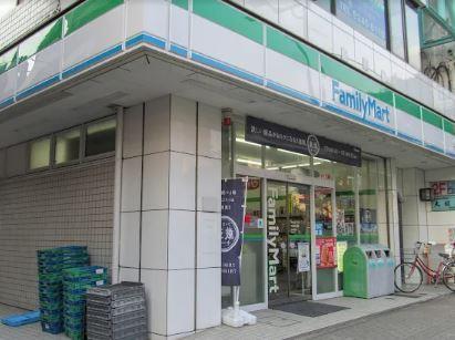 コンビニ　ファミリーマート 木場五丁目店（コンビニ）まで224m
