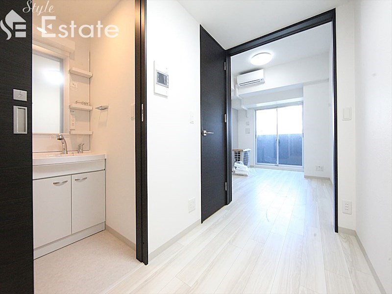 居室・リビング　内装