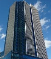 ショッピングセンター　コモレモール（ショッピングセンター）まで547m