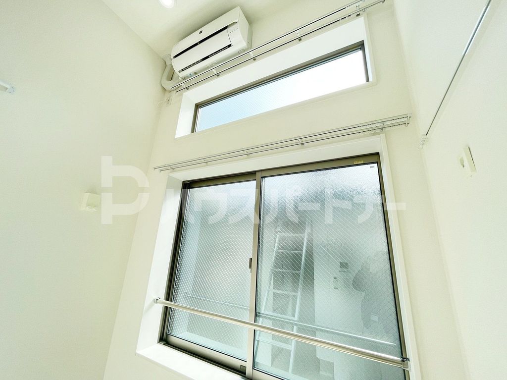 バルコニー　バルコニー無し