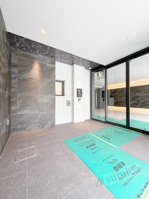 エントランス　まるでホテルの様なリッチなエントランスがお出迎え♪♪