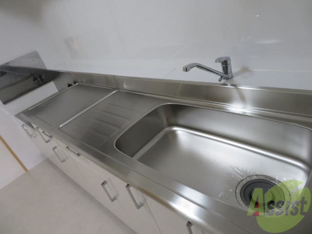 キッチン　キッチンはこちら広くて使いやすそうですね