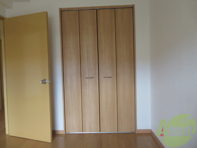 収納　収納はこちらのクローゼットになりますねー。