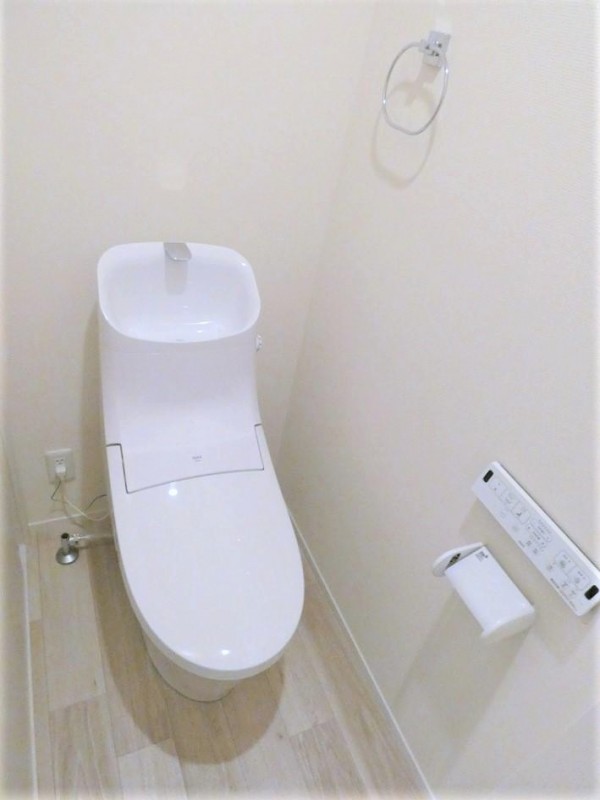 トイレ　コンパクトで使いやすいトイレです