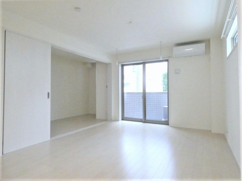 居室・リビング　ゆったり過ごせる居間です