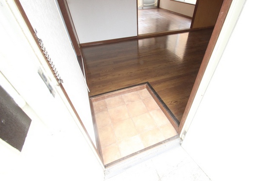 玄関　※別部屋の写真です