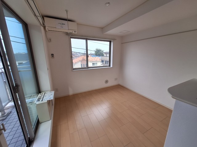 居室・リビング　★多面採光★