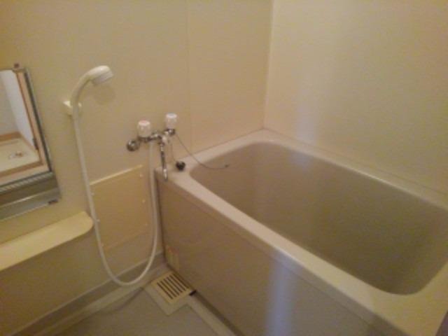 バス・シャワールーム　日々の疲れを癒すお風呂付です