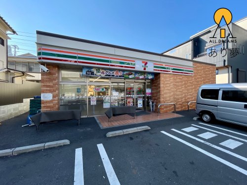 コンビニ　セブンイレブン 横浜山元町店（コンビニ）まで606m