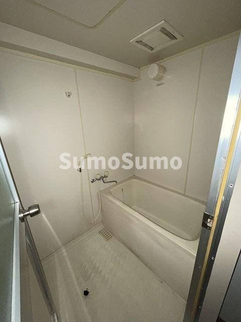 バス・シャワールーム　お風呂で日々の疲れを落としましょう