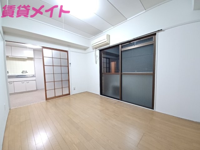 居室・リビング　同物件・同型の写真になります