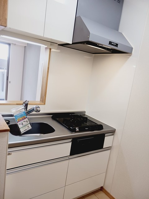 キッチン　コンパクトなキッチンで掃除もラクラク