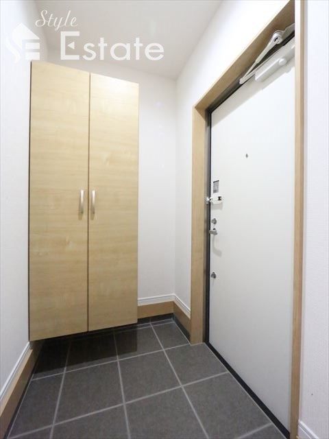 玄関　102号室画像