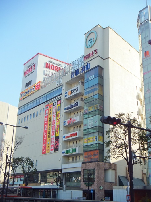 ショッピングセンター　川崎モアーズ（ショッピングセンター）まで493m