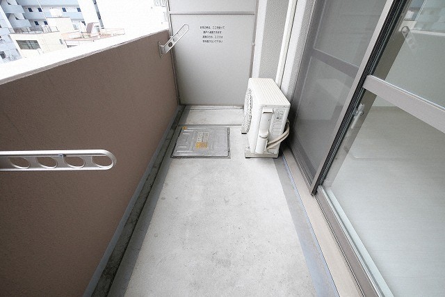 バルコニー　お洗濯にも便利なバルコニー付き