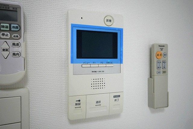 セキュリティ　モニター付きインターホンです