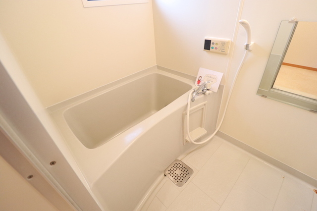 バス・シャワールーム　浴室