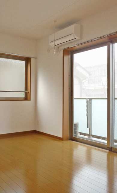 居室・リビング　２面採光です♪