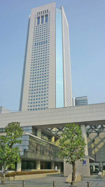 その他　オペラシティ（その他）まで880m