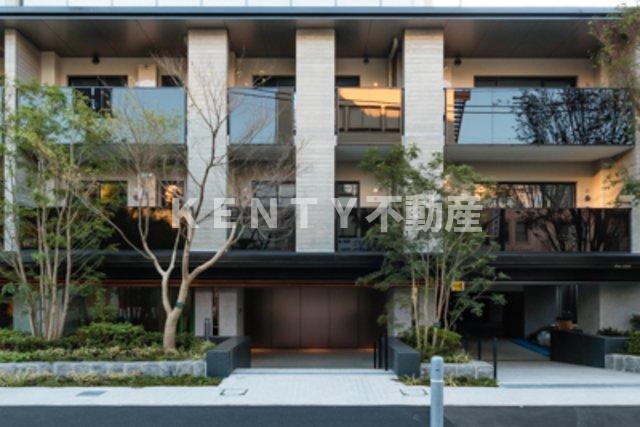 エントランス　清潔なエントランスです