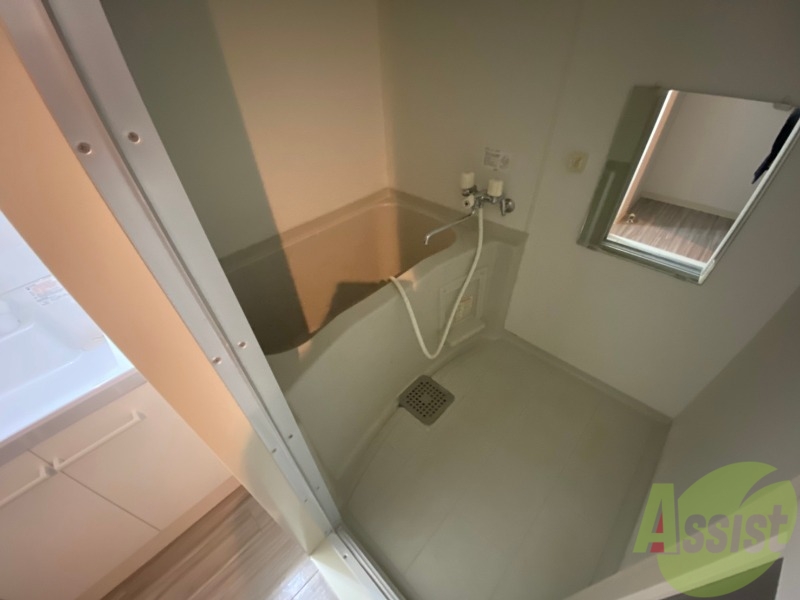 バス・シャワールーム　お風呂です。ゆっくりお風呂につかるのも体に良いですね～