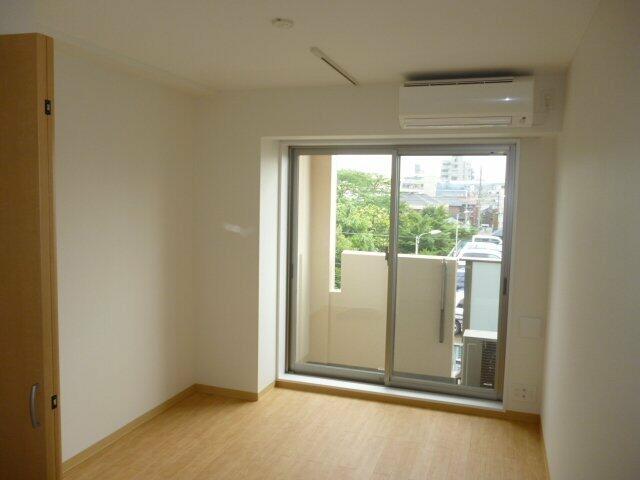 居室・リビング　別部屋参考用写真