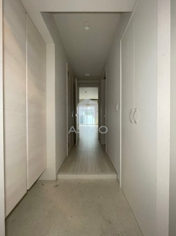 玄関　同マンション別部屋　参考写真