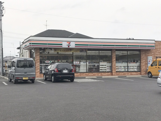 コンビニ　セブンイレブン郡山三中前店（コンビニ）まで714m