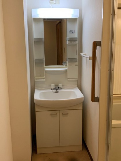 洗面設備　※別部屋の写真です