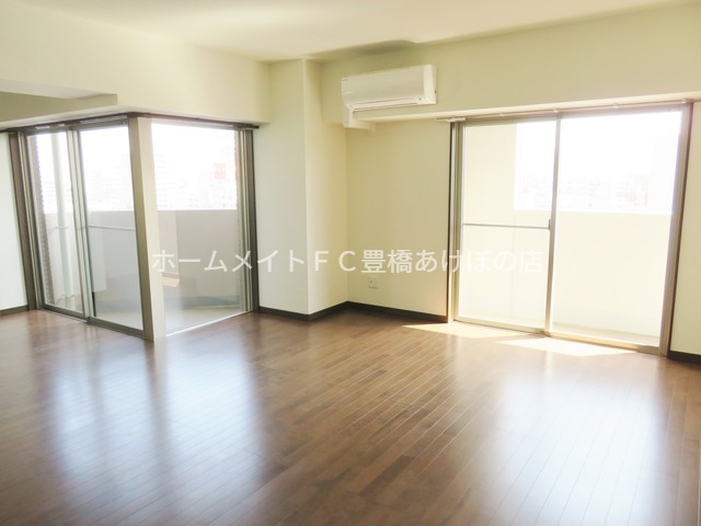 居室・リビング　同型別部屋写真