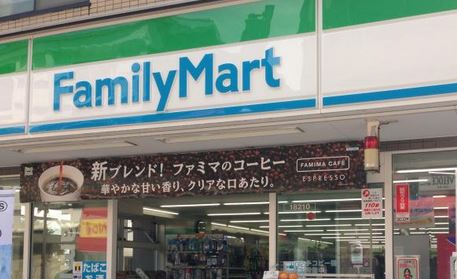 コンビニ　ファミリーマート新馬場サクセス通り店（コンビニ）まで95m