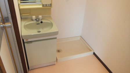 洗面設備　独立洗面台あります。