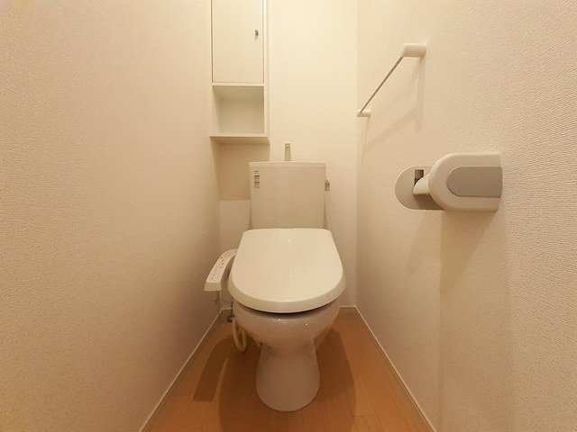 トイレ　コンパクトで使いやすいトイレです