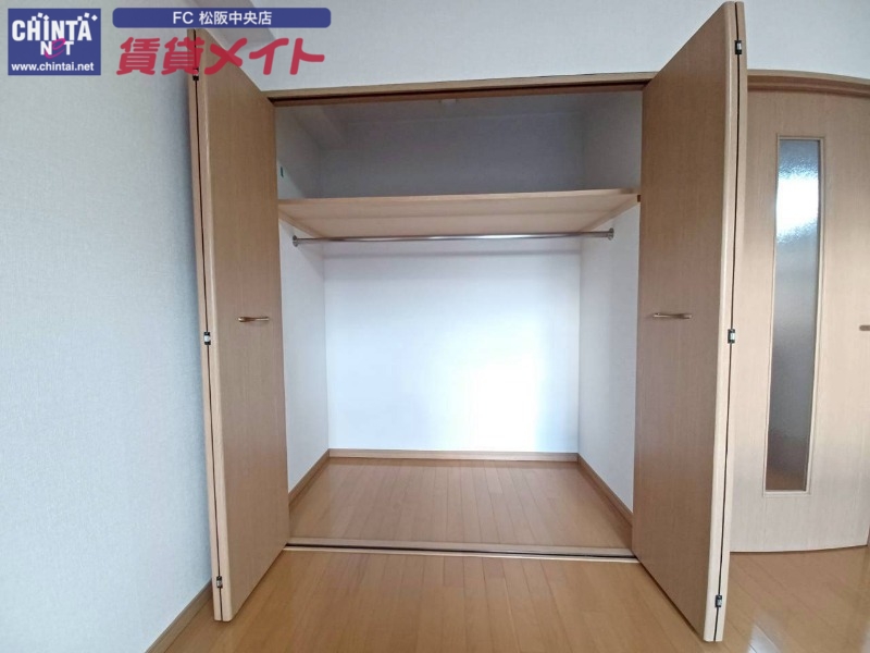 収納　別部屋参考写真です。