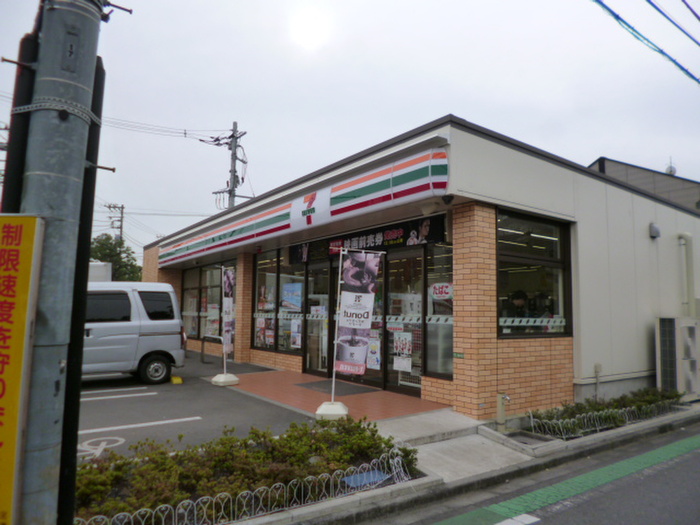 コンビニ　セブンイレブン 世田谷祖師谷5丁目店（コンビニ）まで320m