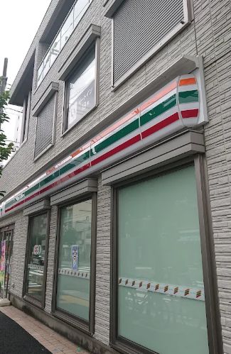 コンビニ　セブンイレブン江東西大島駅西店（コンビニ）まで216m