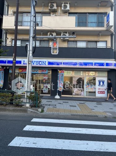 コンビニ　ローソン H墨田千歳三丁目店（コンビニ）まで212m