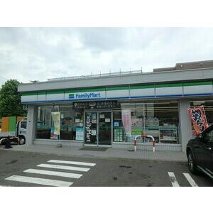 コンビニ　ファミリーマート 札幌厚別南3丁目店（コンビニ）まで563m