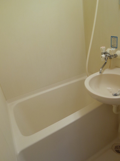 バス・シャワールーム　※他の部屋の写真です