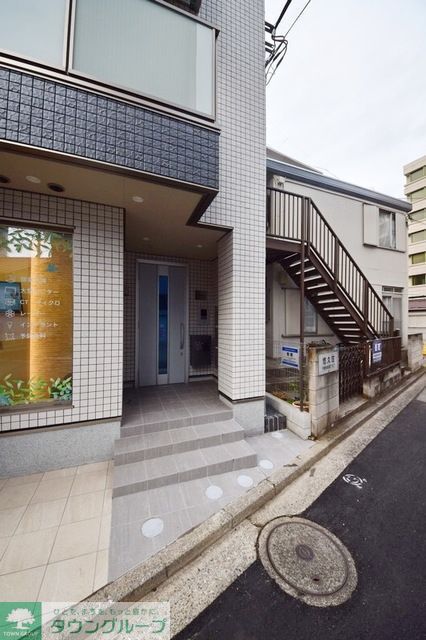 エントランス　お問合せはタウンハウジングまで！※現地待合わせ相談可能