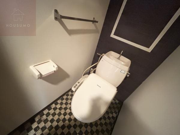 トイレ　落ち着いたトイレです