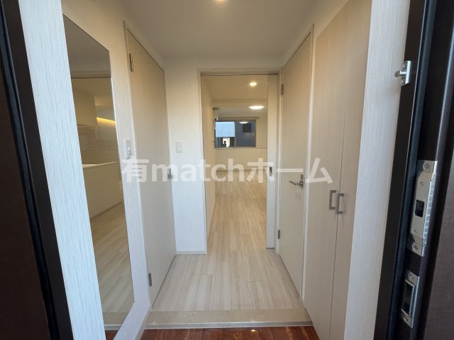 玄関　(参考)同マンション同間取り他部屋の写真