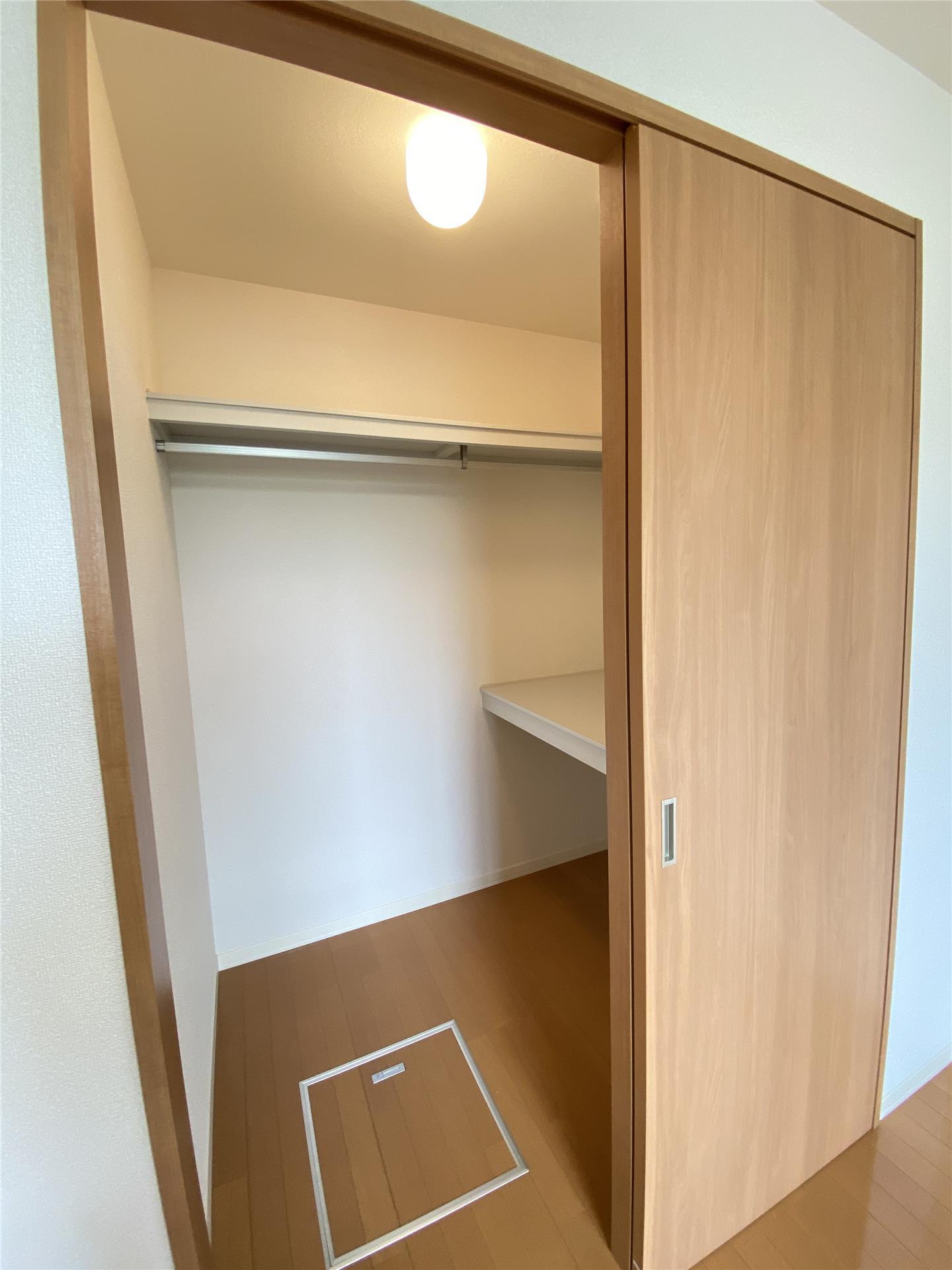 収納　ウォークインクローゼット