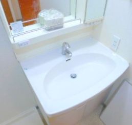 洗面設備　独立洗面台です
