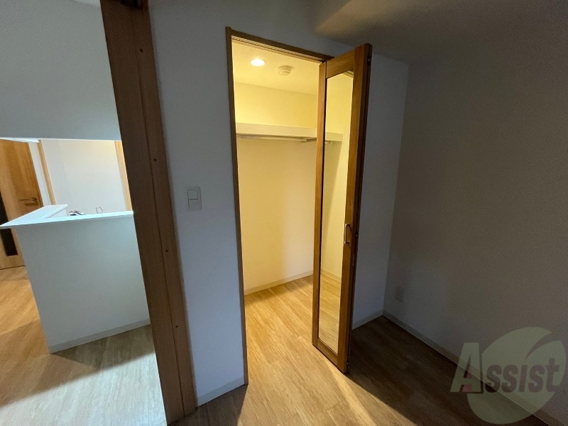 収納　寝室の収納です。部屋がすっきり片付きます。
