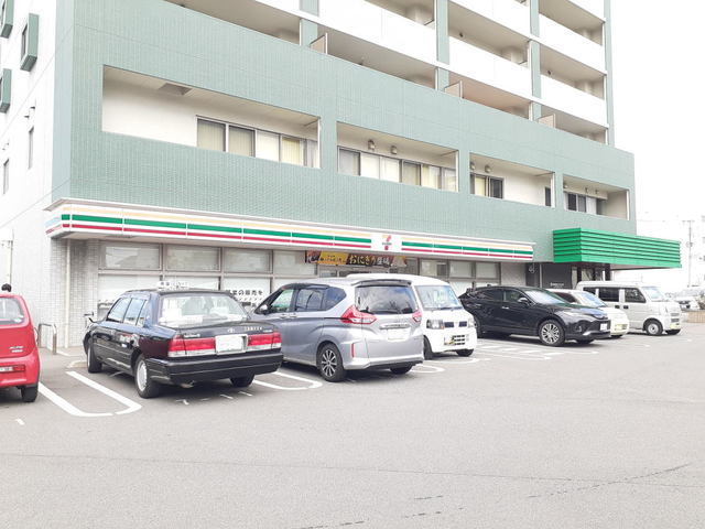コンビニ　セブンイレブン原田１丁目店（コンビニ）まで110m