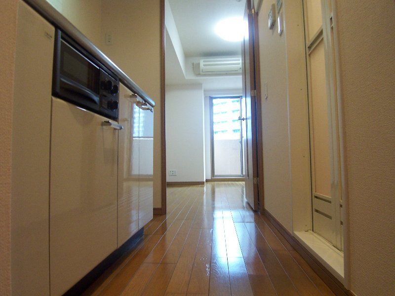 玄関　同タイプの別部屋の写真です