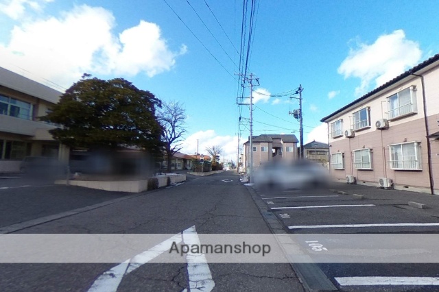 その他　前面道路（その他）まで0m