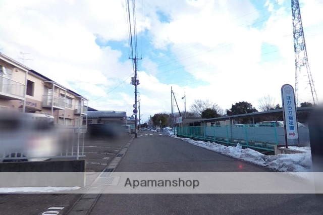 その他　前面道路（その他）まで0m
