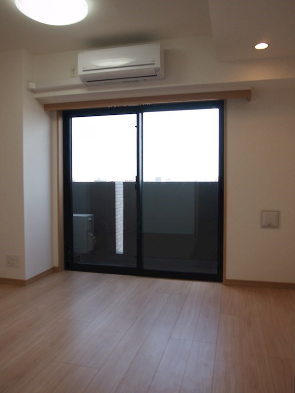 居室・リビング　開放感のあるゆったりとしたお部屋です♪